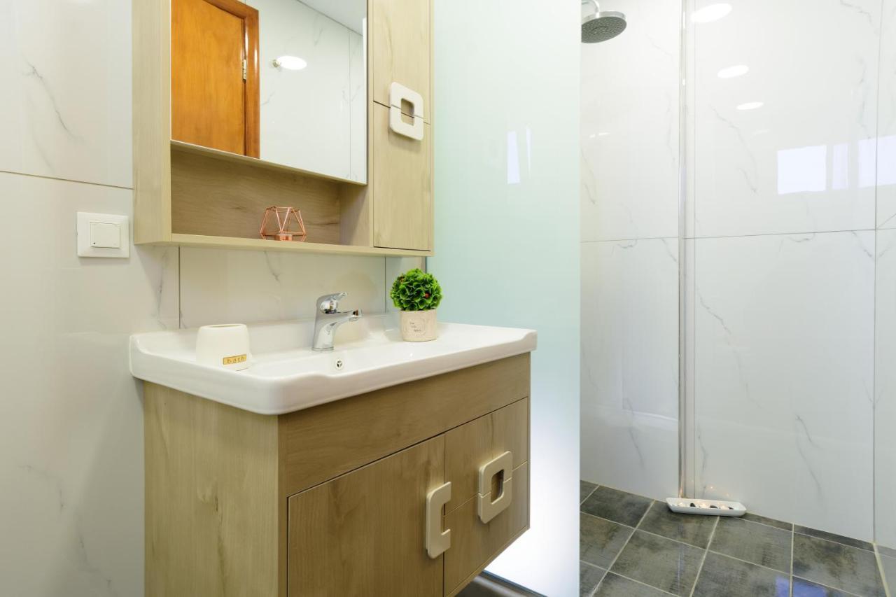 Luxury Lake View Center House Агиос-Николаос Экстерьер фото